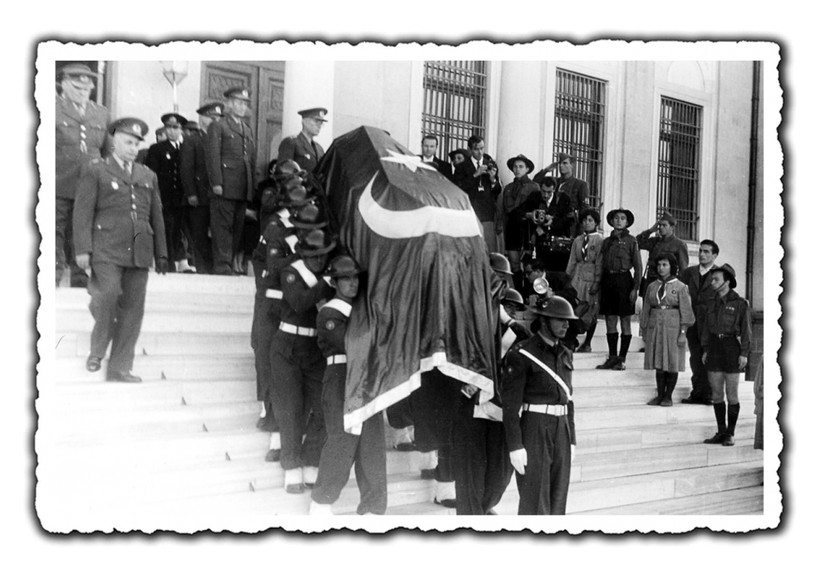 10 Kasım'ın 'unutulmaz' fotoğrafları - Resim: 29