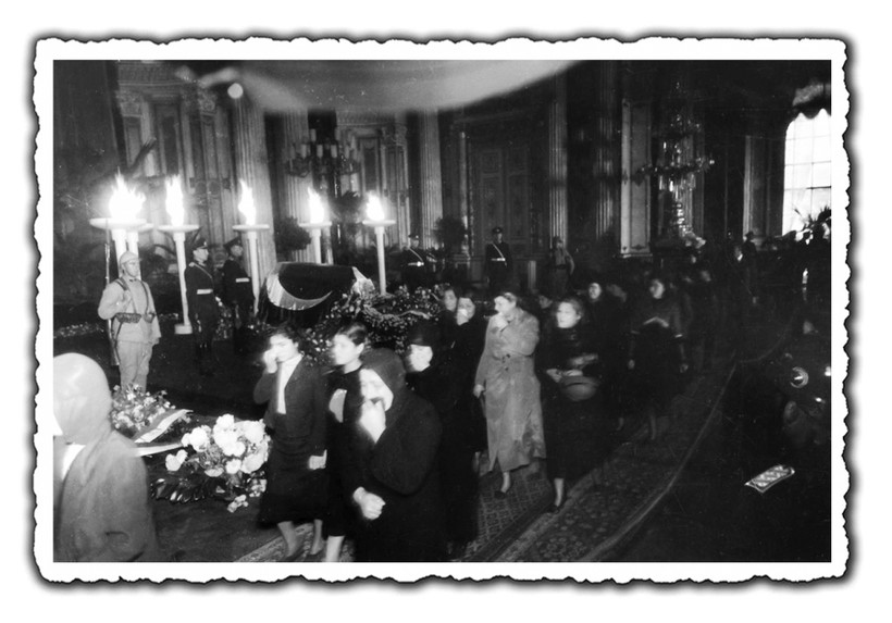 10 Kasım'ın 'unutulmaz' fotoğrafları - Resim: 2
