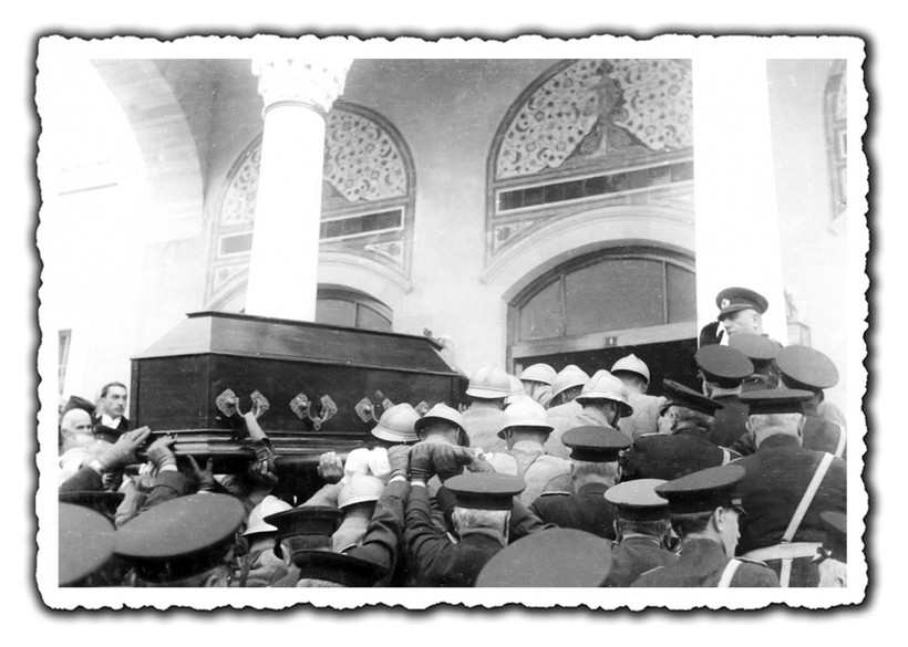 10 Kasım'ın 'unutulmaz' fotoğrafları - Resim: 25
