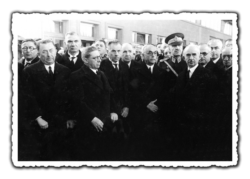 10 Kasım'ın 'unutulmaz' fotoğrafları - Resim: 7