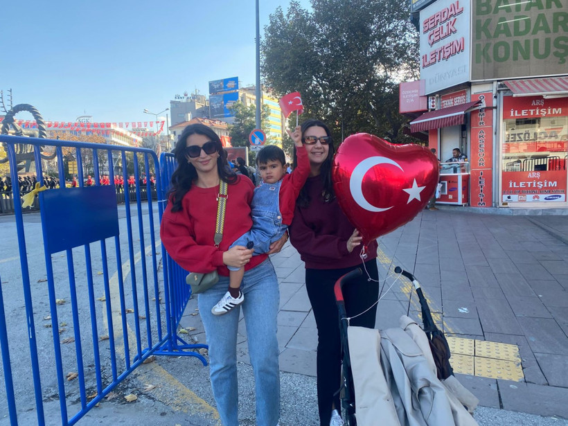 Ankara sokaklarında Cumhuriyet rüzgarı! 102. yıl kutlamalarından renkli kareler - Resim: 19