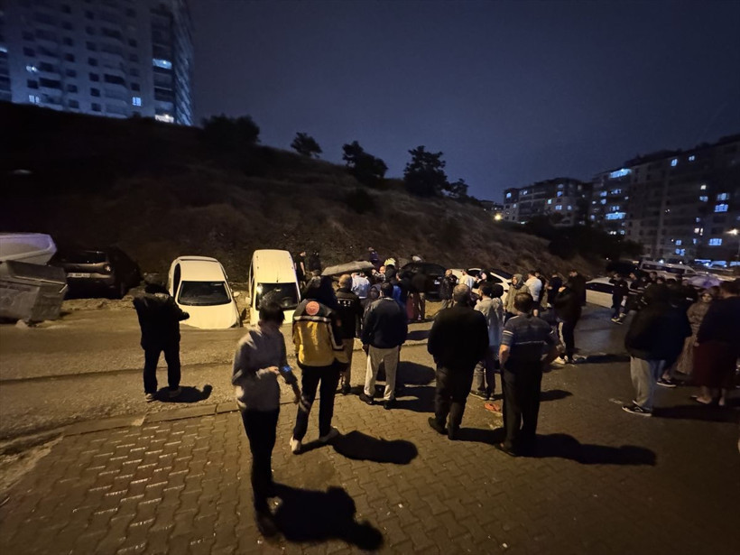 Ankara'da gök yarıldı! İşte başkentteki sağanaktan insan manzaraları - Resim: 19