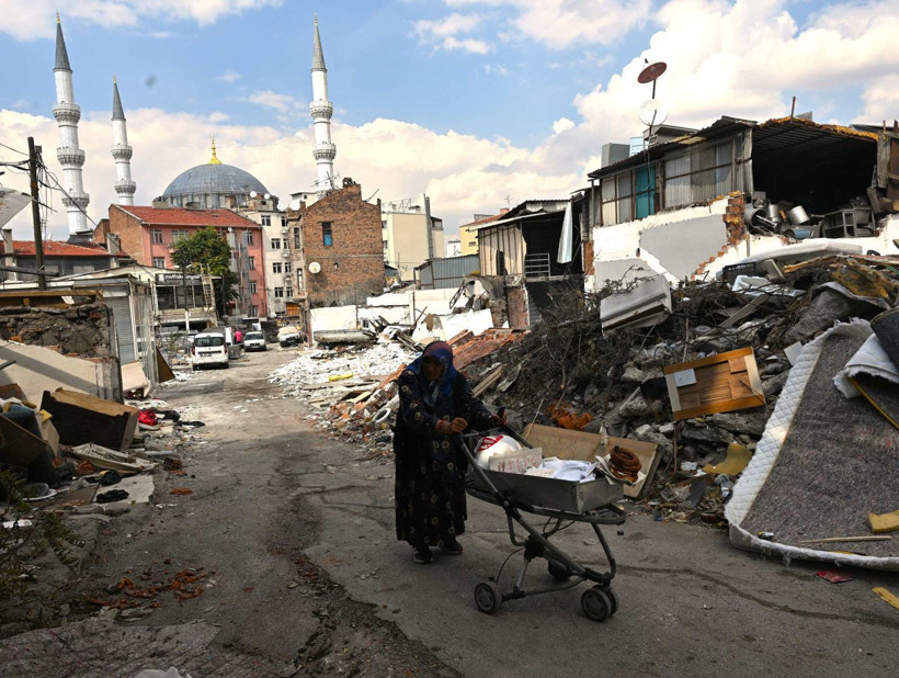 Ulus’un yıllara meydan okuyan bit pazarı kapanıyor: İtfaiye Meydanı’nda son günler - Resim: 21