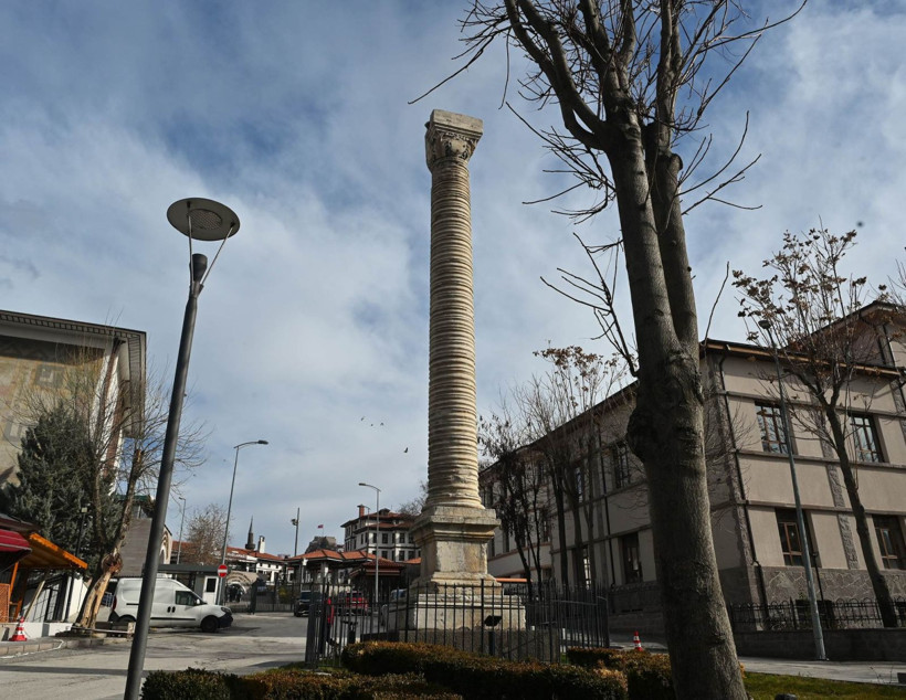 Ulus'taki Julianus Sütunu ve kayıp leylekleri - Resim: 4