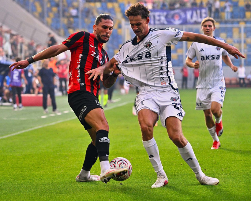 Gol sevinci artık kişisel markanın parçası: Futbolcuların özel fotoğrafçı dönemi - Resim: 12