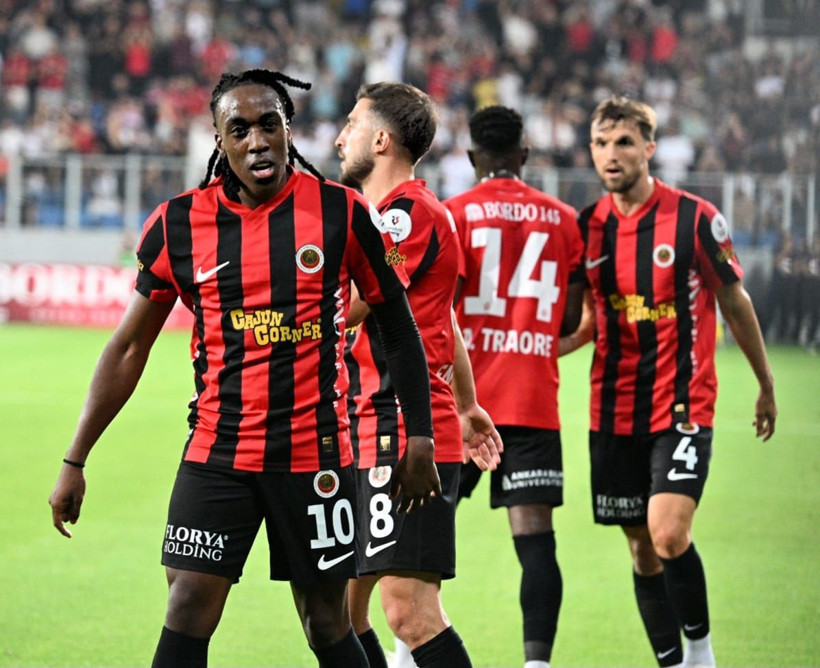 Gençlerbirliği - Fenerbahçe maçından en özel kareler - Resim: 19