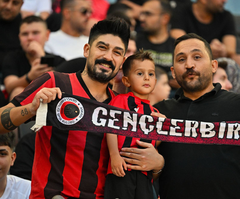 Gol sevinci artık kişisel markanın parçası: Futbolcuların özel fotoğrafçı dönemi - Resim: 16